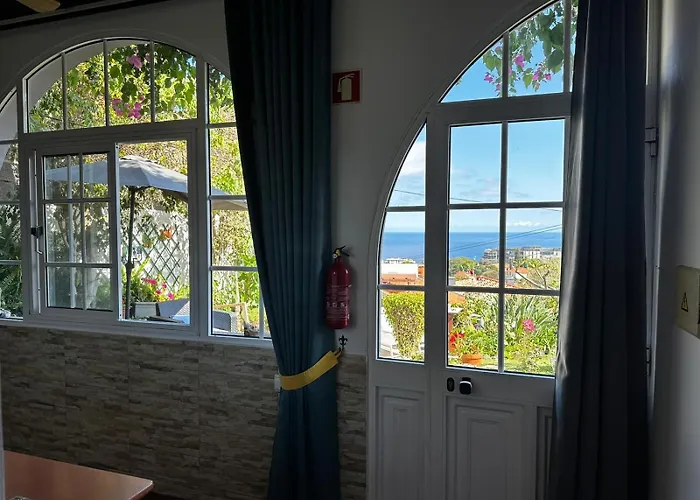 Vista Oceano פונשל